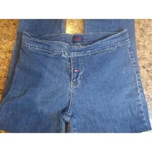 Tommy Jeans Vintage 2002 Light-Medium Wash No Back Pockets Size 9